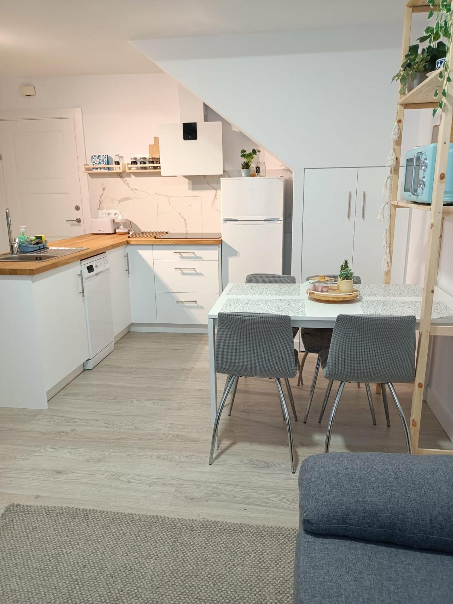 Apartamento Mencer Malpica de Bergantiños Esterno foto